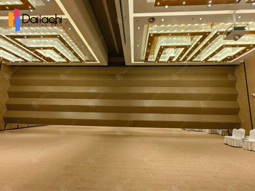 Baker Partition Wall