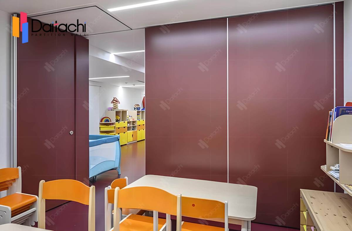 Manual Dark Red Sliding Partition Walls for nursery child care centers