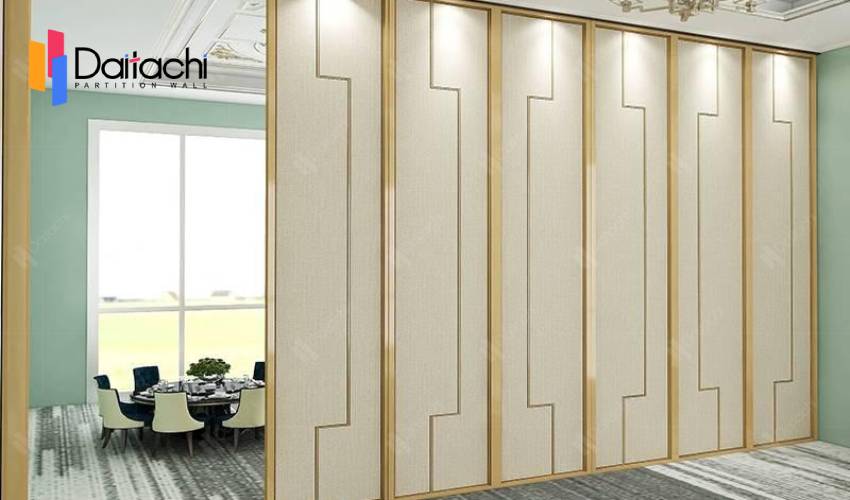 Tailor-Made Transitions: A Luxury Dining Space Enhanced by Movable Partition Walls