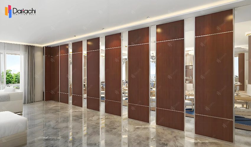 Reddish-brown movable partition wall in the leisure area