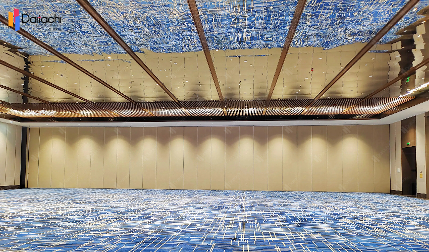 Super high movable partition wall in hotel banquet hall
