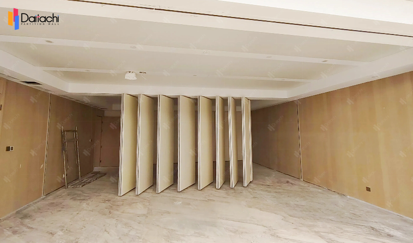 Indoor beige pure color movable partition wall Indoor beige pure color movable partition wall