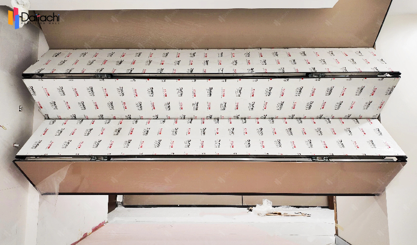 Simple color-blocked vertical lift folding wall