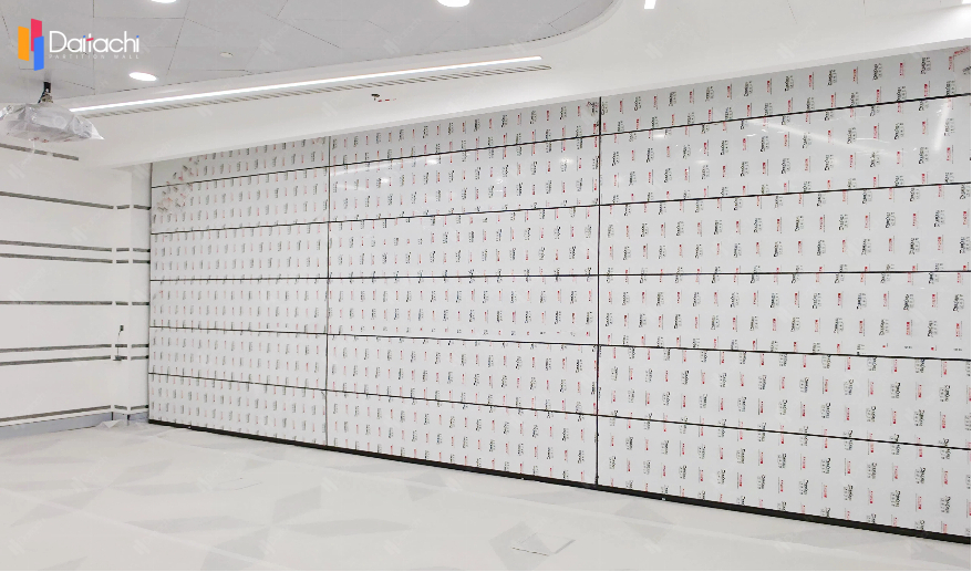 Minimalist, Unpeeled, Semi-Folded Vertical Lift Wall