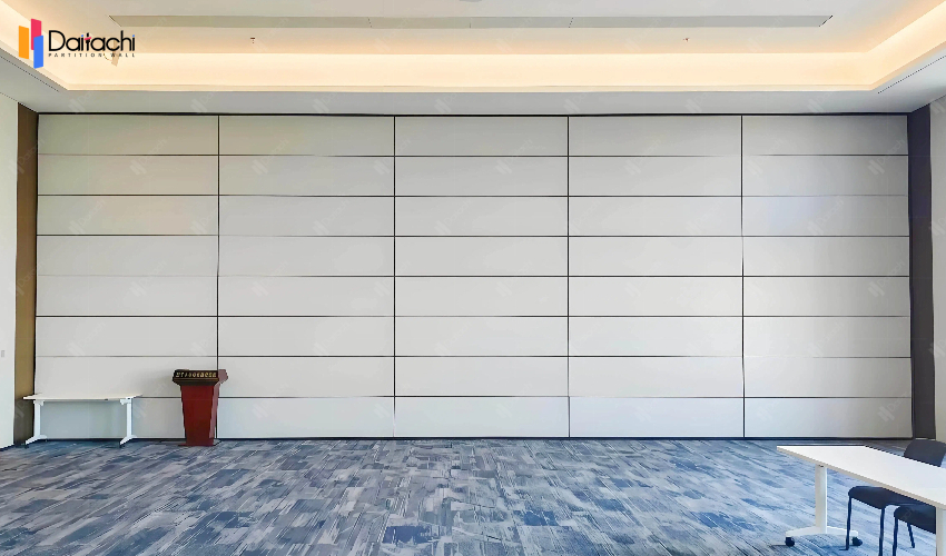 How Vertical Lift-Up Folding Walls Achieve 