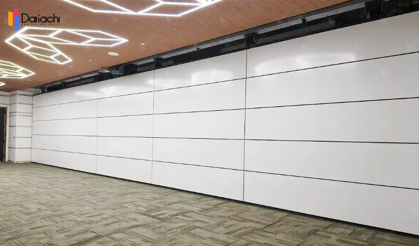 Simple, pure white vertical lifting wall system