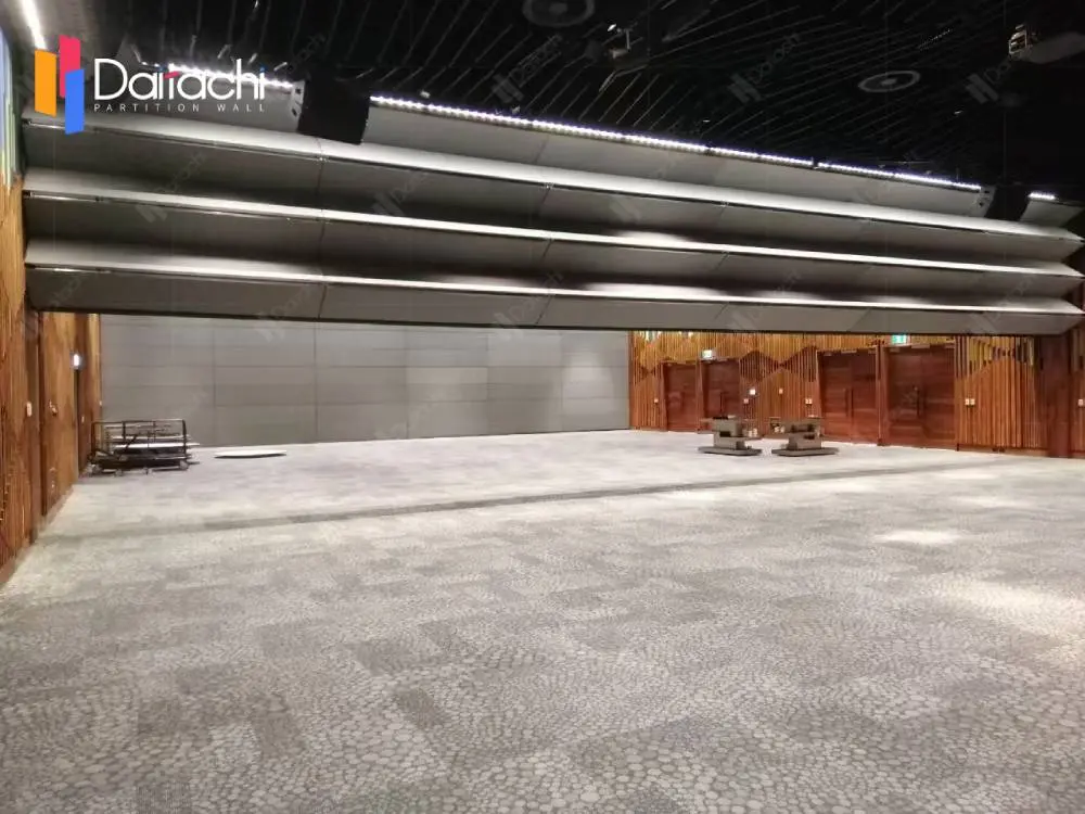 Baker Partition Wall