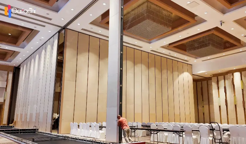 Simple, natural wood-colored, extra-high movable partition wall