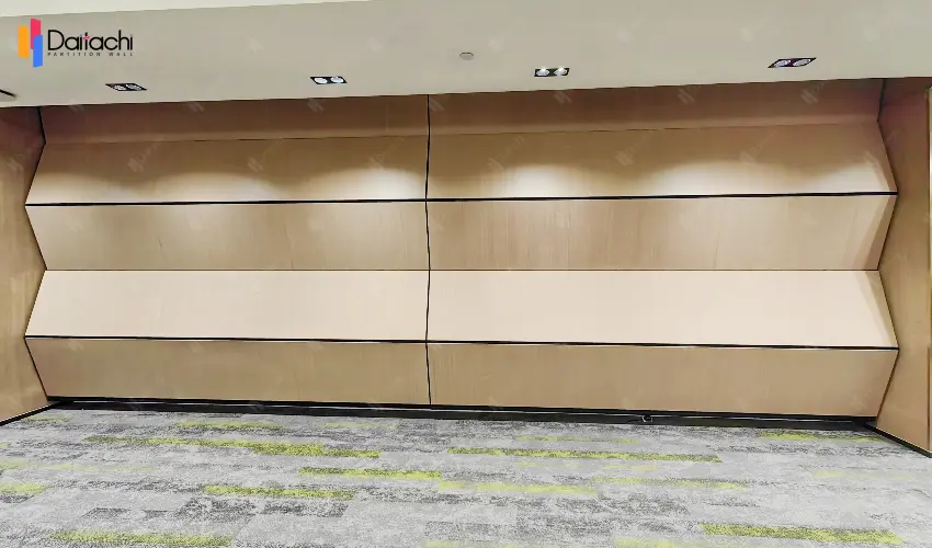 Vertical Folding and Lifting Wall Panels: Reshaping Space Aesthetics – An Artistic Choice