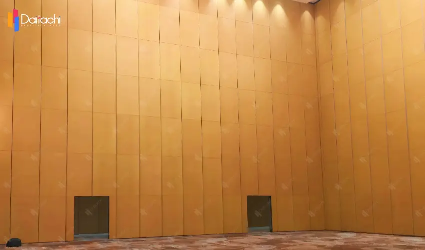 Ultra-high minimalist movable partition wall with door Ultra-high minimalist movable partition wall with door