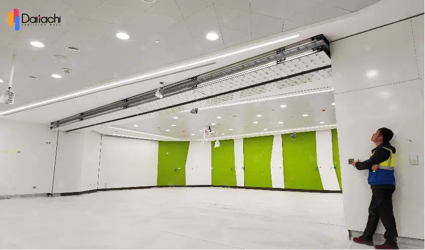 How Can Vertical Lifting Walls Improve Sound Insulation?