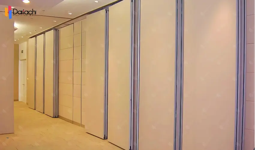 Simple beige small-area manually movable partition wall Simple beige small-area manually movable partition wall