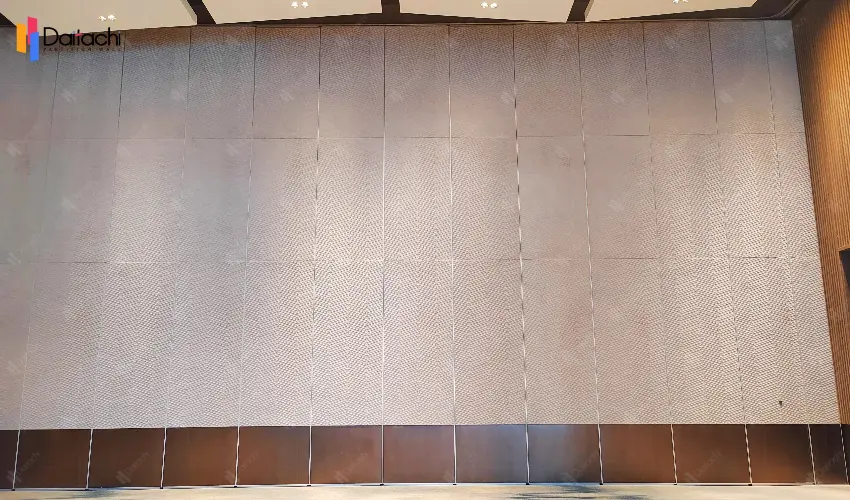 Ultra-high and large-area manual movable partition wall