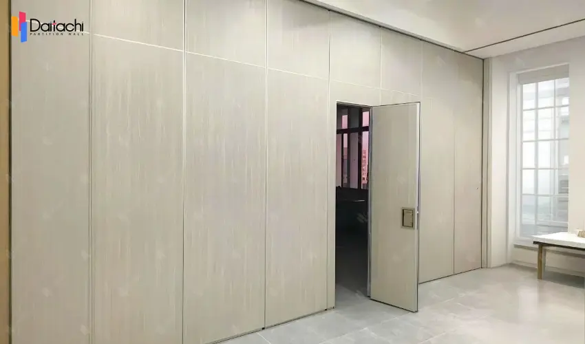 Gray manual movable partition wall with door Gray manual movable partition wall with door