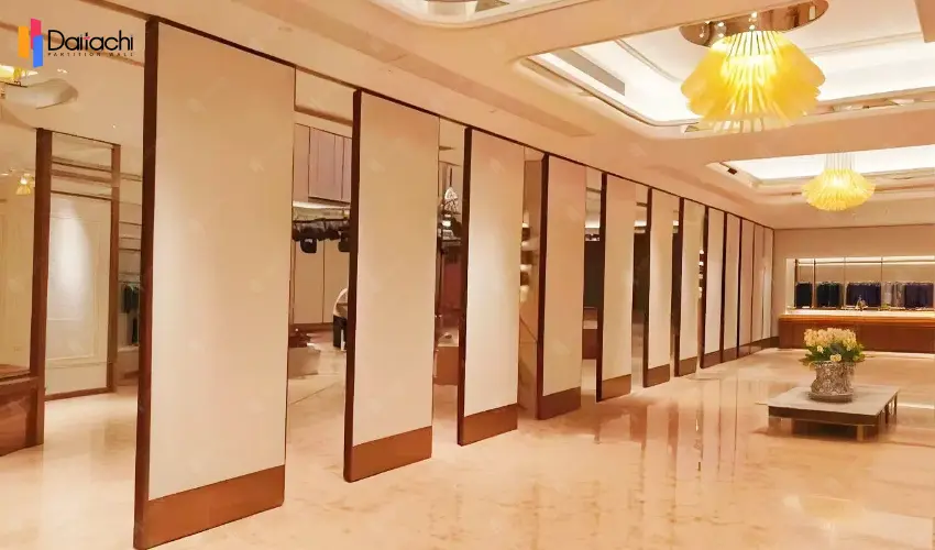 Light Beige Movable Partition Wall - Reconstructing the Possibility of Commercial Space with Elegant