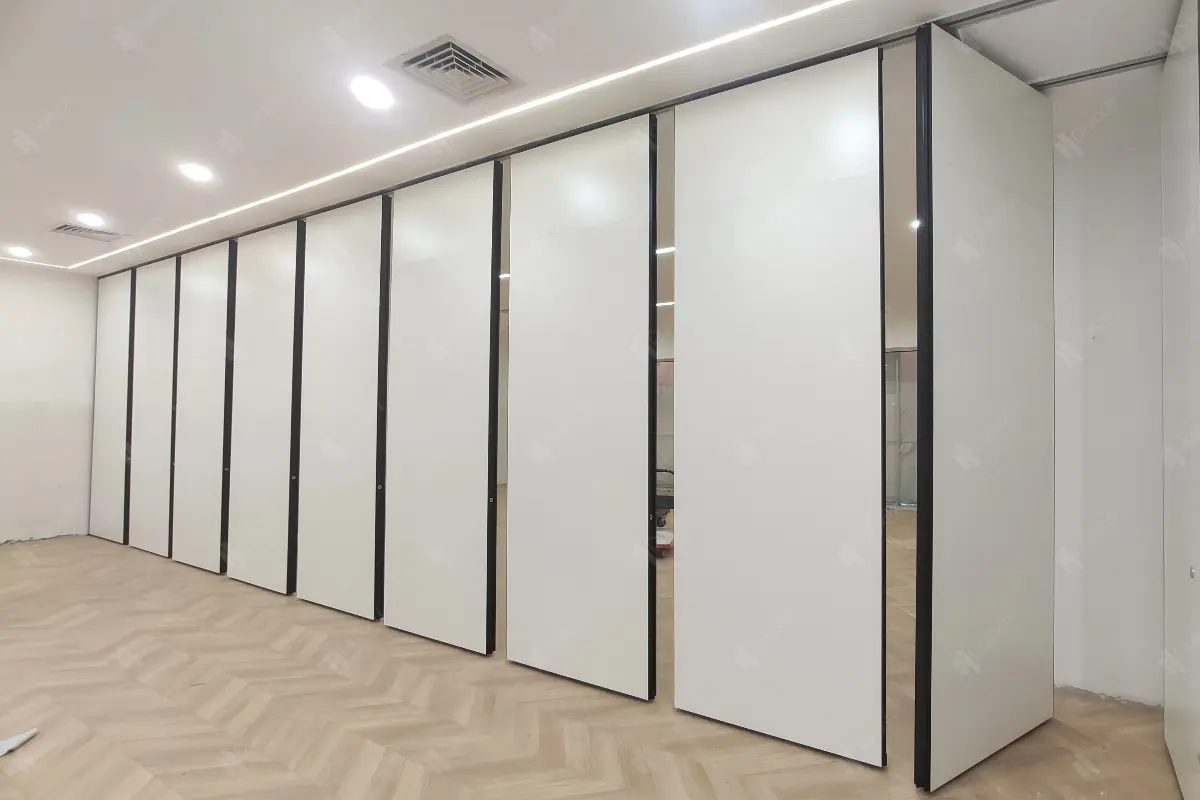 Type 70 Manual Collapsible Partition Wall