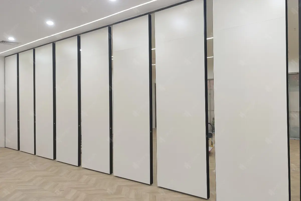 Type 70 Manual Collapsible Partition Wall